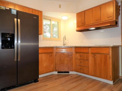 631 Bernhard Rd, Columbus, OH 43213 - photo 7