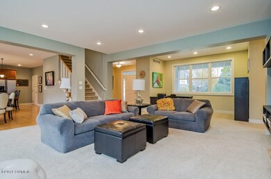 1132 Myrtle Ct_Living4