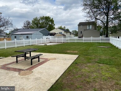 2127 Maple Rd, Sparrows Point, MD 21219 - photo 3