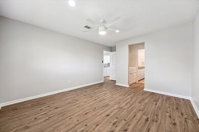 2110 Winter Bay Ln, Houston, TX 77088 - photo 6