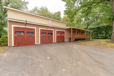 15 Schumann Dr, Westfield, MA 01085 - photo 2