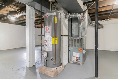 2725 20th St, Zion, IL 60099 - photo 3