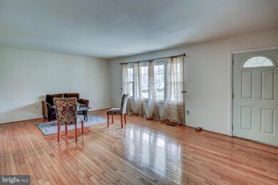 2720 Keystone Ln, Bowie, MD 20715 - photo 5