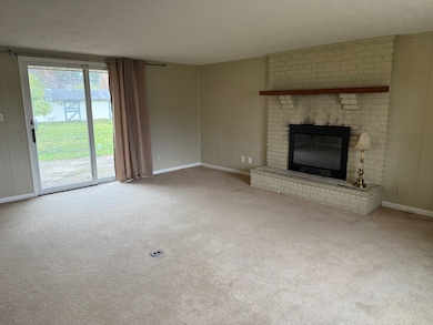 208 S Oak Rd, Plymouth, IN 46563 - photo 6