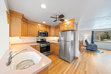 42 King Phillip Ln, Hanover, MA 02339 - photo 3