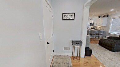 32 Woodrow Ave unit 1, Newton, MA 02460 - photo 7