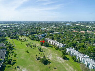 804 Cypress Grove Ln unit 302, Pompano Beach, FL 33069 - photo 3