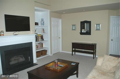 46588 Drysdale Terrace unit 300, Sterling, VA 20165 - photo 3