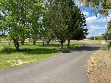 22530 Rickard Rd, Bend, OR 97702 - photo 5