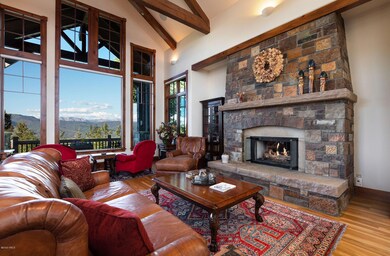 663_settlers_loop_interior_living_a