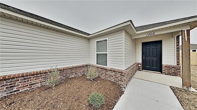 1908 Oak Tree Ct, Shawnee, OK 74804 - photo 3