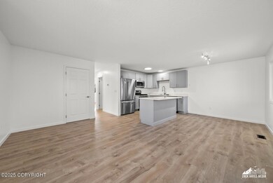 05-3370TRAVISLN_ZHM_048