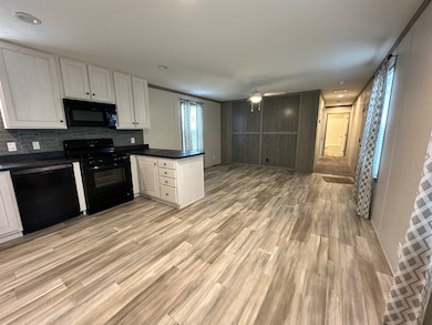 855 W Jefferson St unit 116, Grand Ledge, MI 48837 - photo 3