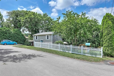 32 Saybrook Ave, Narragansett, RI 02882 - photo 5