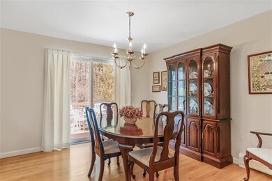 24 Briallia Cir, Newmarket, NH 03857 - photo 5