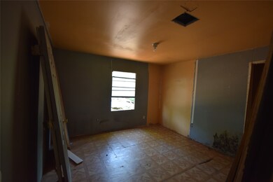 2425 Mierianne St, Houston, TX 77093 - photo 6