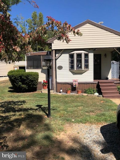 33,34 Hiawatha Dr unit GLEN 6, 1, Cecilton, MD 21919 - photo 2