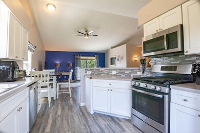 817 Gulliver Dr, Columbus, OH 43207 - photo 4