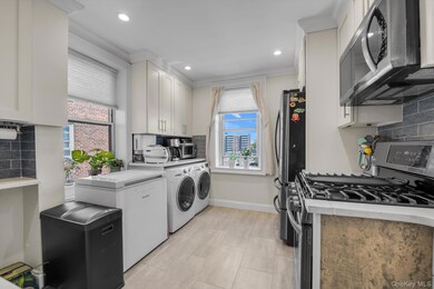 Bell Apartments unit 4B, Bayside, NY 11360 - photo 6