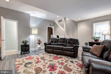 6010 Sweet Dale Ct, Springfield, VA 22152 - photo 7