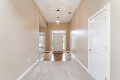 Move in ready! Well taken care of!!