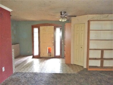 13202 Foyer