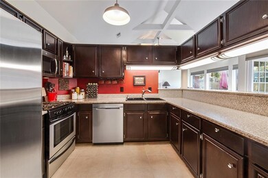 Kitchen w/Plenty of Storage and Stainless Applianc