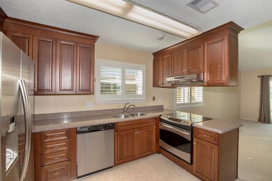17011 Barcelona Dr, Friendswood, TX 77546 - photo 7