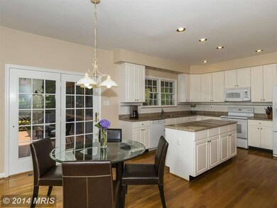 5396 Dunteachin Dr, Ellicott City, MD 21043 - photo 2