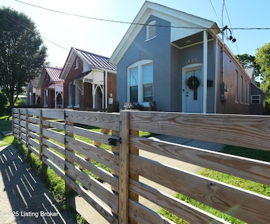 1435 Mellwood 25