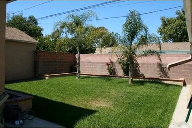 3533 Allred St, Lakewood, CA 90712 - photo 2