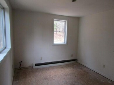 231-103645 bedroom 2 (1)