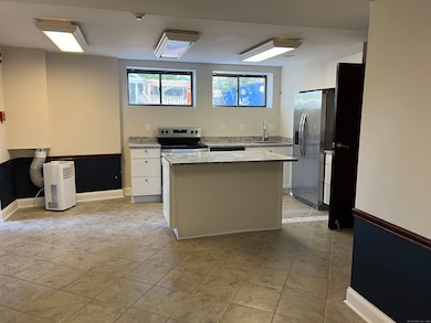 1397 State St unit 6, New Haven, CT 06511 - photo 4