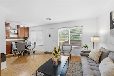 2669 Lone Bluff Way unit 3, San Jose, CA 95111 - photo 4