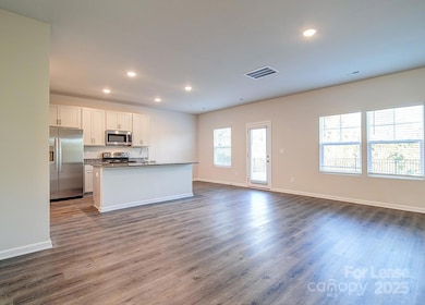 154 Almaden St unit Beacon, Troutman, NC 28166 - photo 2