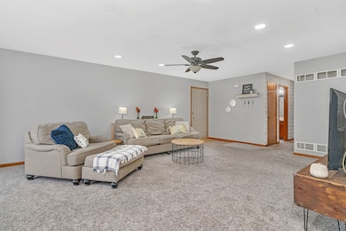 2670 Jodee Dr unit B, Joliet, IL 60436 - photo 5