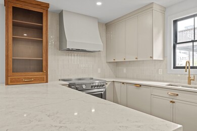 29 Dartmouth St unit 29, Arlington, MA 02474 - photo 2