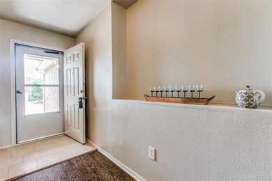 2817 Hilcroft Ave, Denton, TX 76210 - photo 4