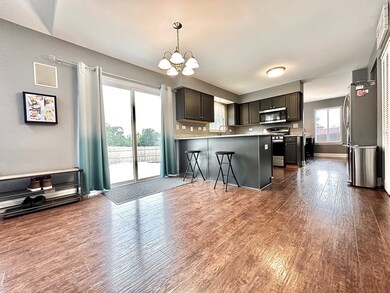 1905 Scott Cir, Carpentersville, IL 60110 - photo 7