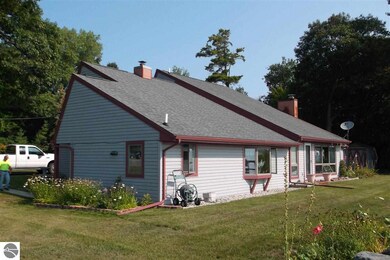 624 N Huron Rd, Au Gres, MI 48703 - photo 3