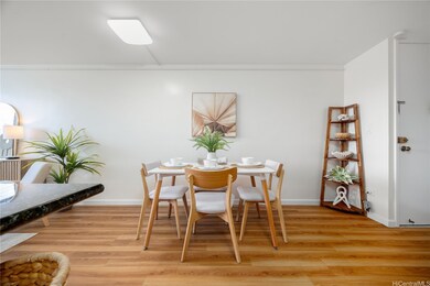 Sunset Lakeview unit B809, Honolulu, HI 96818 - photo 5