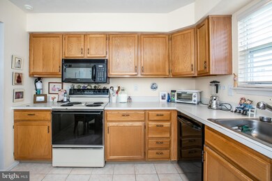 952 Larkspur Place S, Mount Laurel, NJ 08054 - photo 5