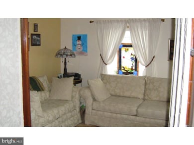 33 Walnut St, Middleport, PA 17953 - photo 7