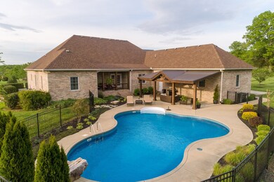 103 Stowers Ln, Shelbyville, TN 37160 - photo 3