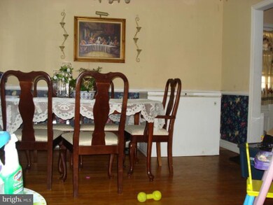 4009 W Strathmore Ave, Baltimore, MD 21215 - photo 3