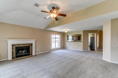 4013 Spring Branch Dr E, Pearland, TX 77584 - photo 6