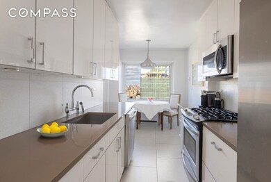 One Lincoln Plaza unit 39K, New York, NY 10023 - photo 4