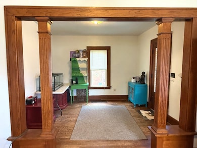 Foyer -Gorgeous Woodwork