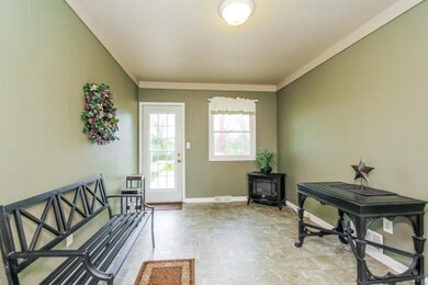 005-Foyer-2110353-small