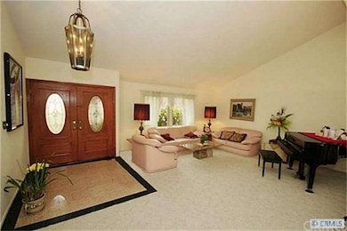 8582 Emerywood Dr, Buena Park, CA 90621 - photo 3